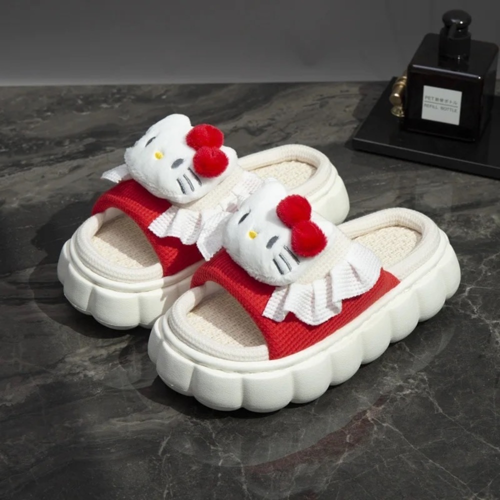 Hello Kitty Platform Slide
